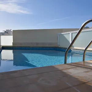 Blubay By St Aparthotel